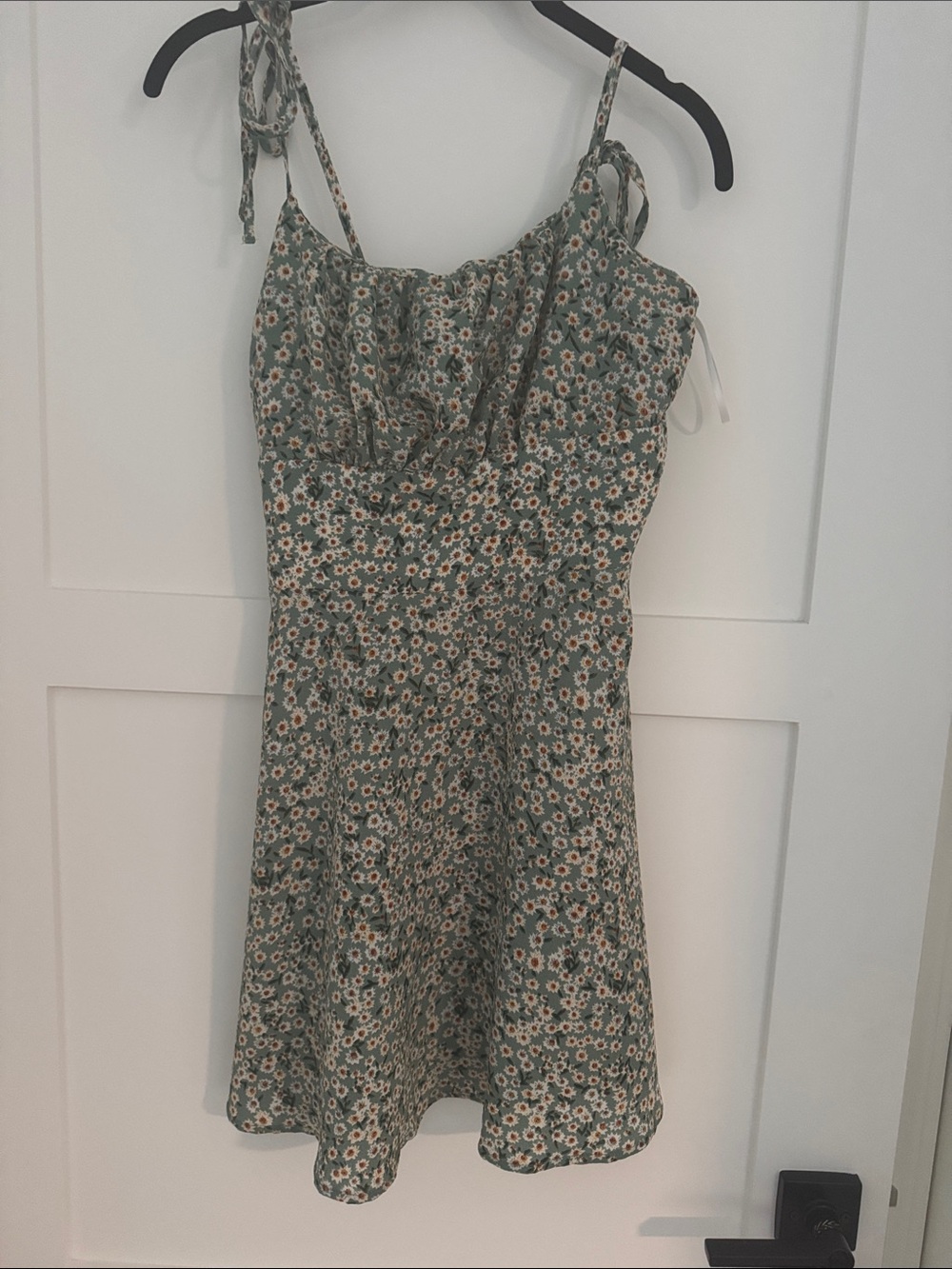 Floral Tie-Strap Sundress in Sage Green